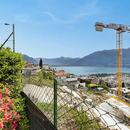 Panoramic Garden View In Monti - Happy